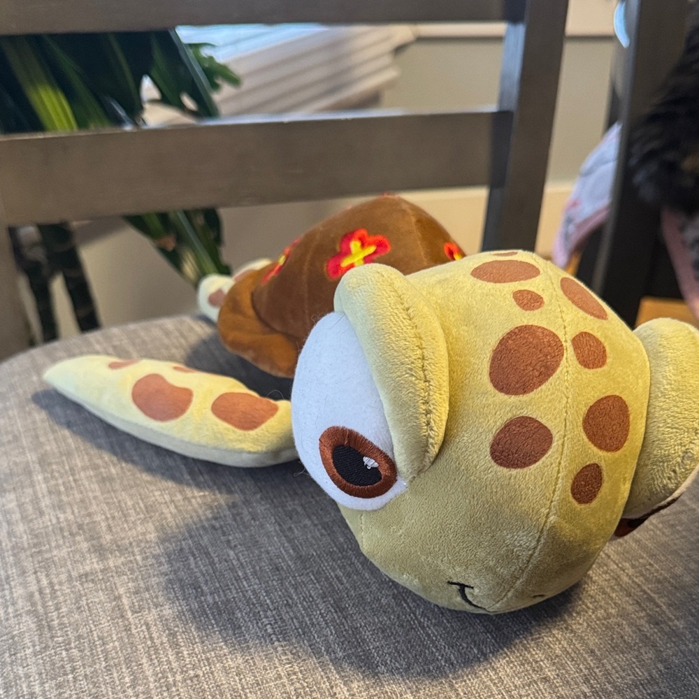 Disney Store Pixar Finding Nemo Crush Squirt Plush